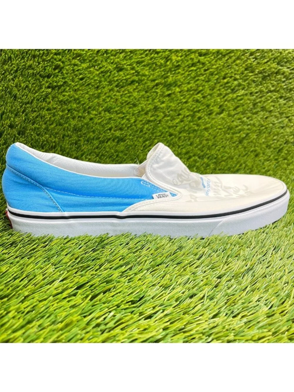 Vans Classic Slip-On Mens Size 13 White Blue Athletic Skateboard Shoes Sneakers
